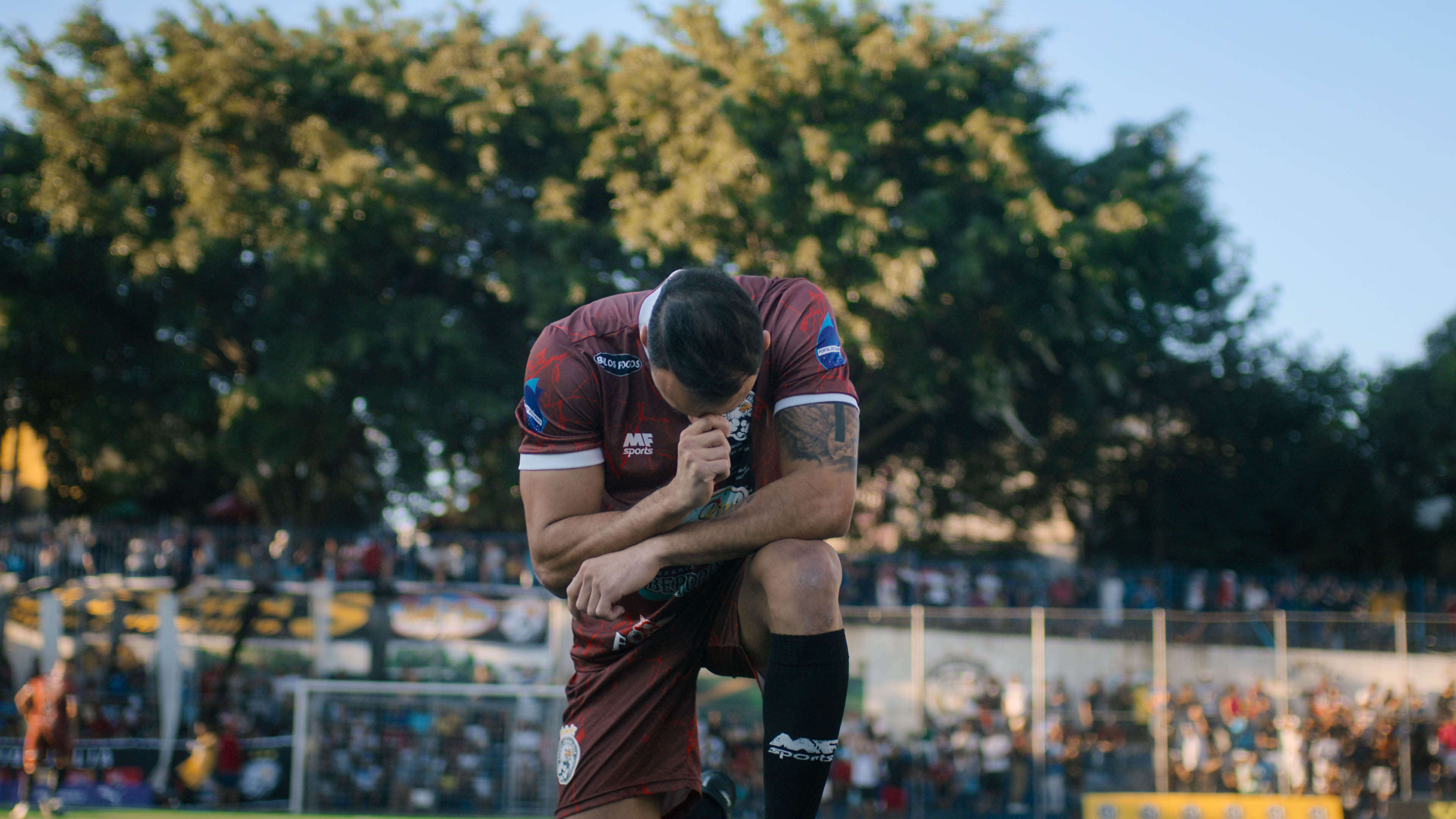 Netflix divulga trailer e pôster oficial de Várzea: Onde Nasce o Futebol